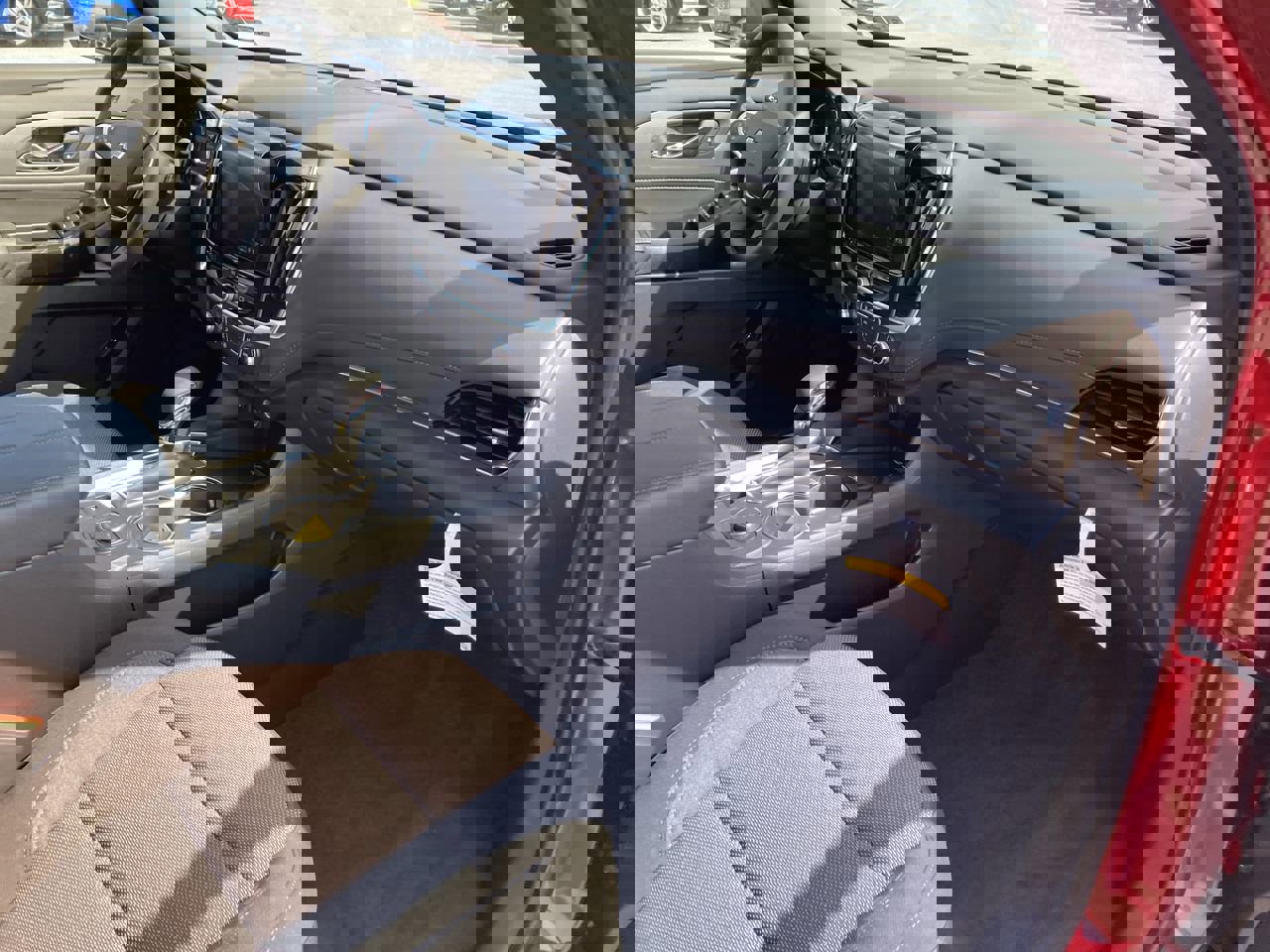 Used 2023 Chevrolet Traverse LT image 15