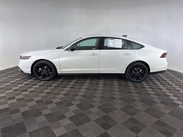Certified 2025 Honda Accord SE image 11