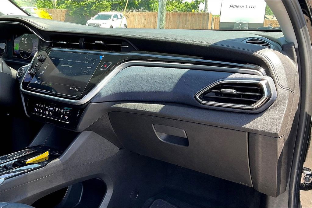 Used 2023 Chevrolet Bolt EUV Premier w/ Sun & Sound Package FWD image 15