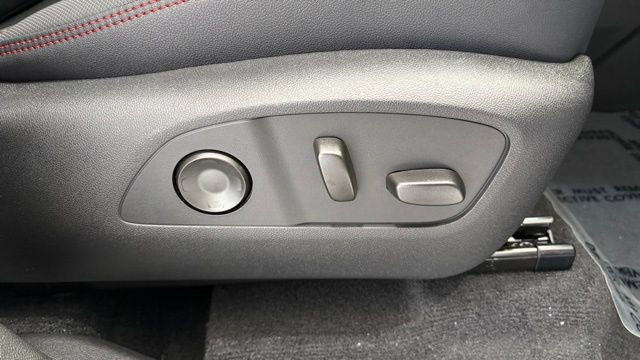 New 2026 Chevrolet Traverse RS image 24