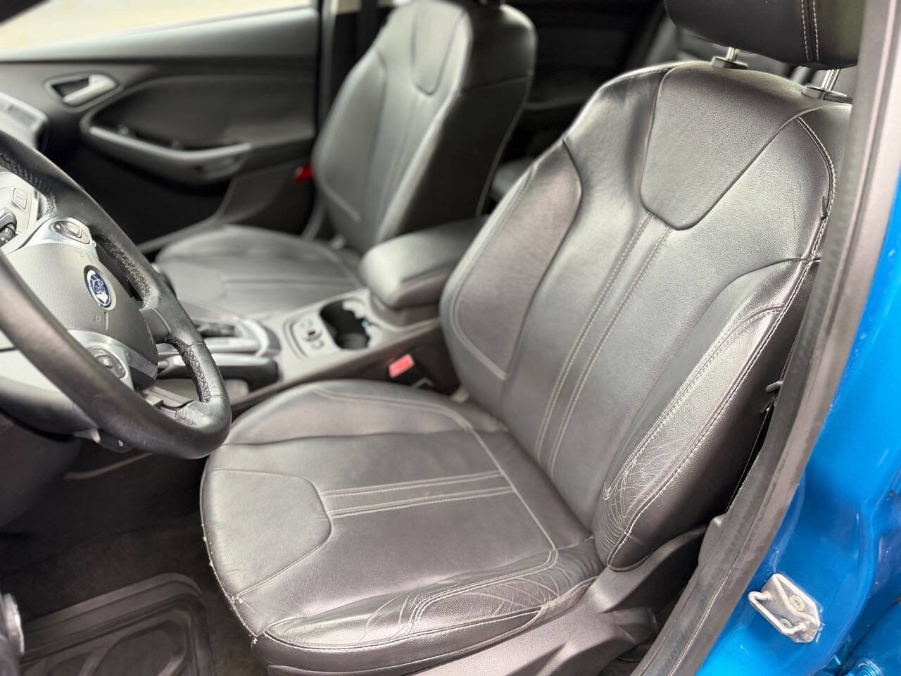 Used 2013 Ford Focus Titanium FWD image 9