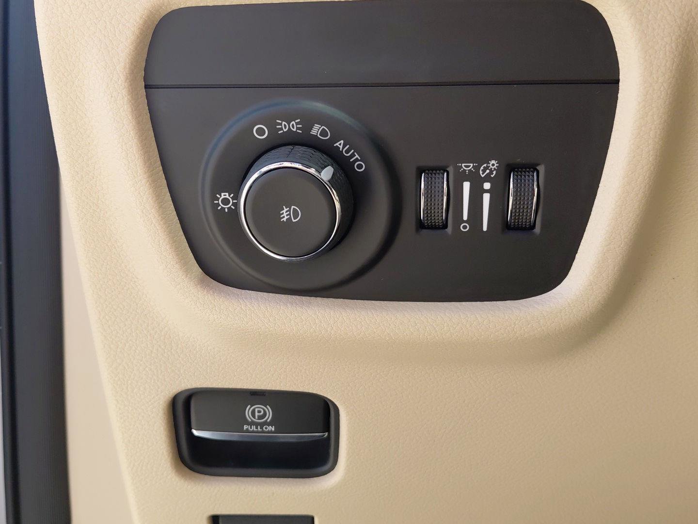 New 2026 Jeep Grand Cherokee Limited w/ Trailer Tow Package image 28