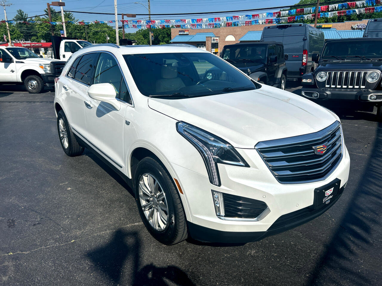 Used 2017 Cadillac XT5 Luxury image 3
