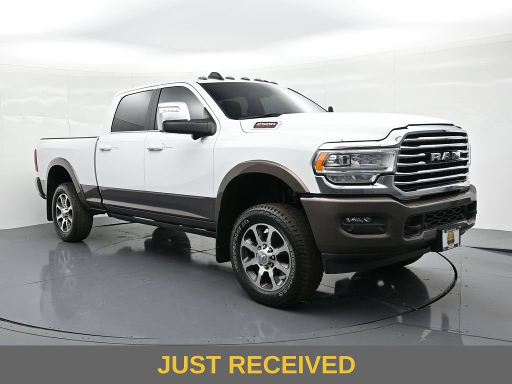 Used 2024 RAM 2500 Limited w/ Towing Technology Group AWD/4WD image 4