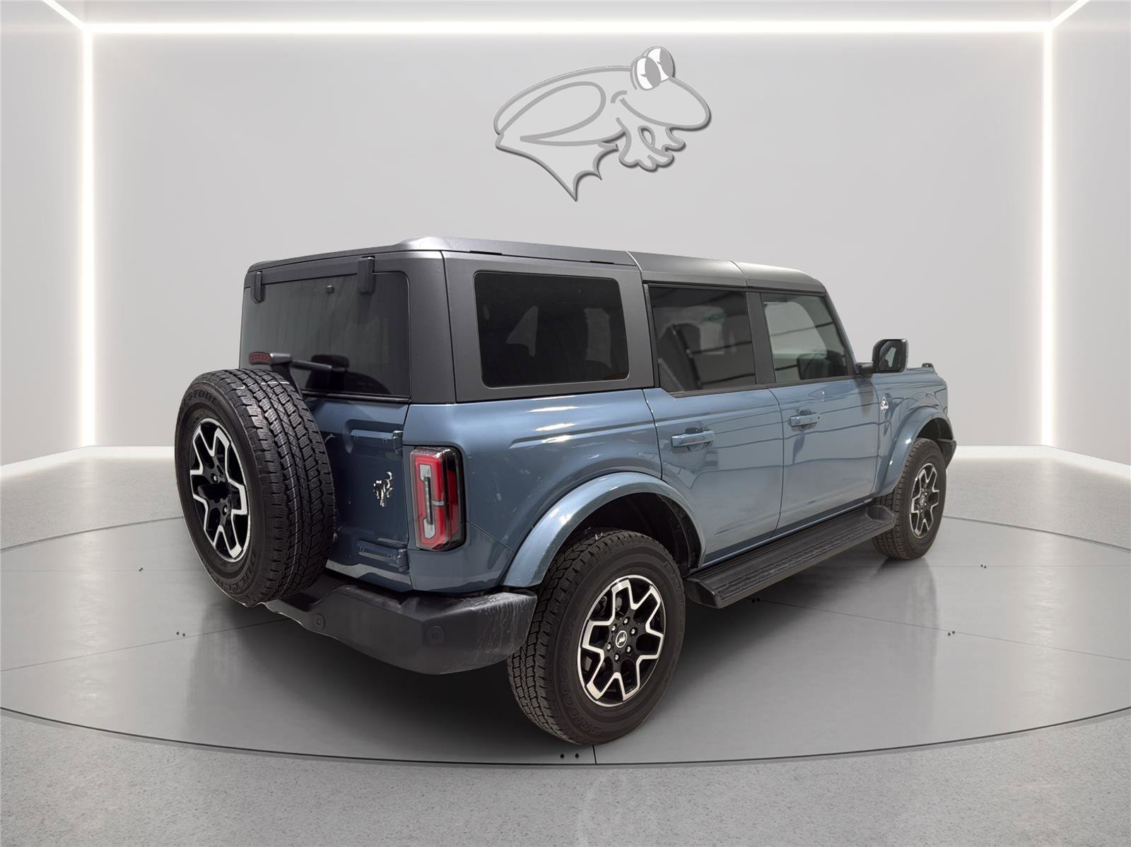 Used 2025 Ford Bronco Outer Banks AWD/4WD image 5