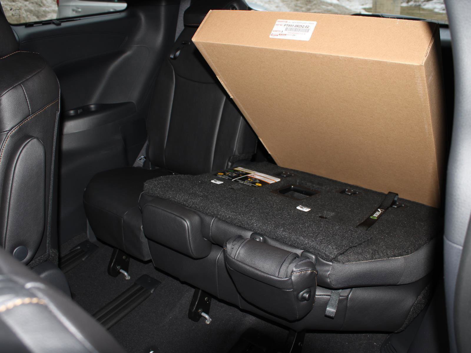 New 2026 Toyota Sienna XLE Woodland Edition image 19