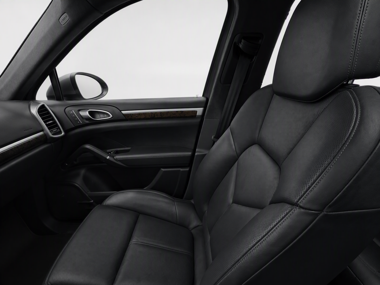 Used 2013 Porsche Cayenne GTS AWD/4WD image 10