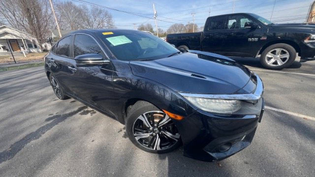 Used 2017 Honda Civic Touring image 1