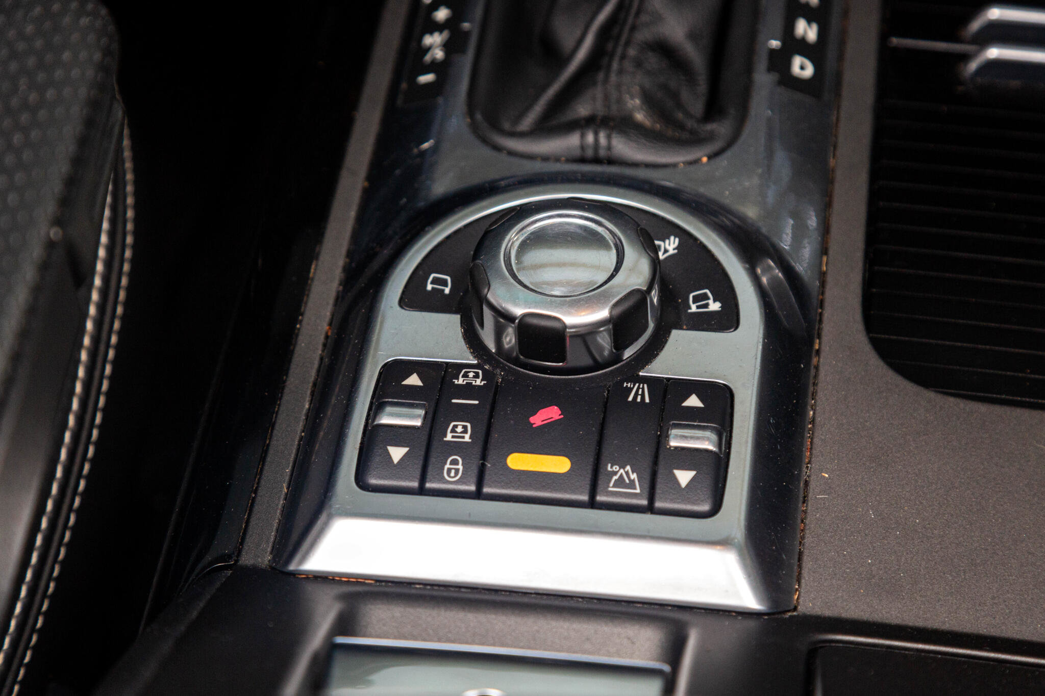 Used 2011 Land Rover Range Rover Autobiography image 35