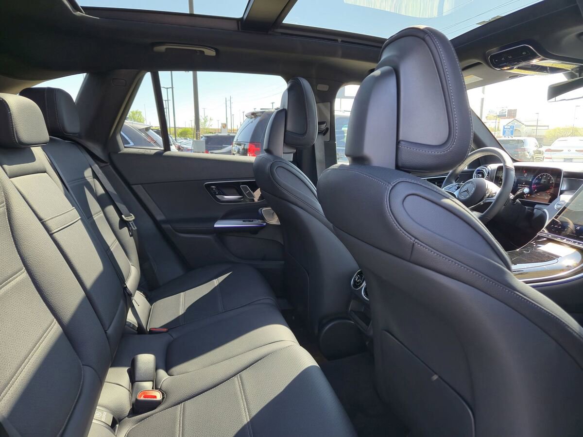 New 2025 Mercedes-Benz GLC 300 4MATIC image 7