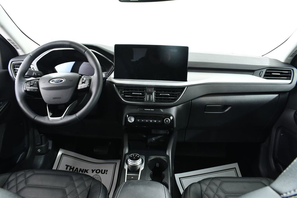 Used 2023 Ford Escape Platinum w/ Premium Technology Package image 7