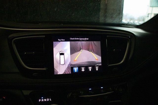 Used 2019 Chrysler Pacifica Limited w/ Advanced Safetytec Group image 35