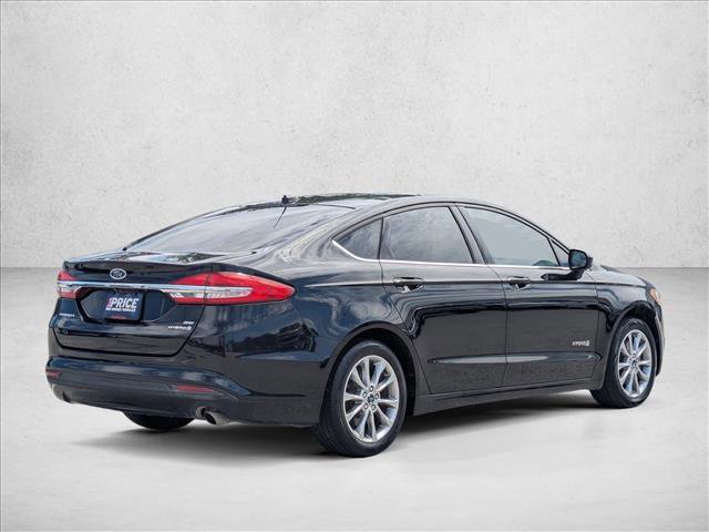 Used 2017 Ford Fusion SE image 5