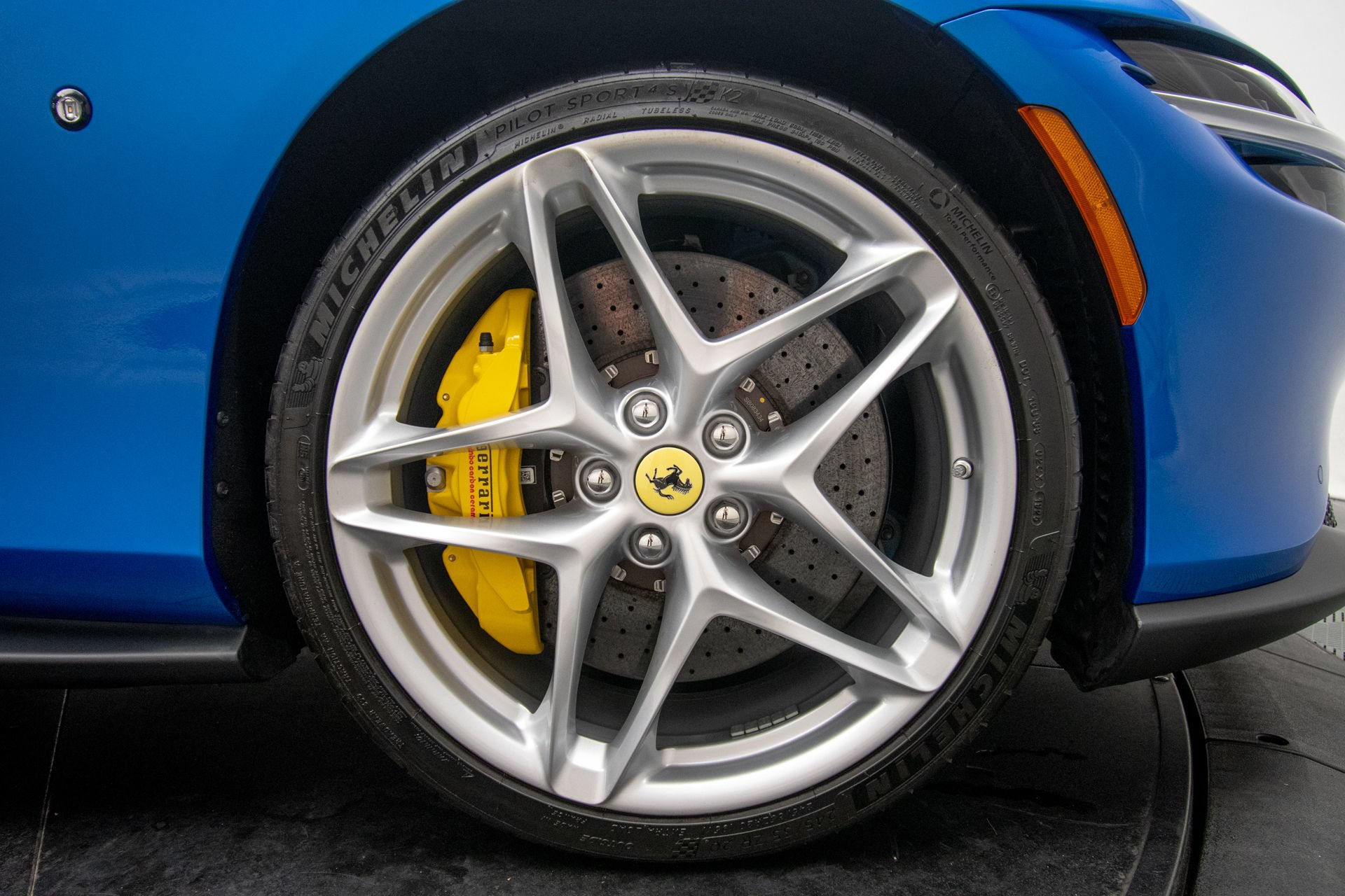 Used 2026 Ferrari Roma Spider RWD image 52