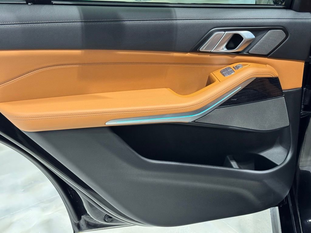 Certified 2022 BMW X7 M50i image 25