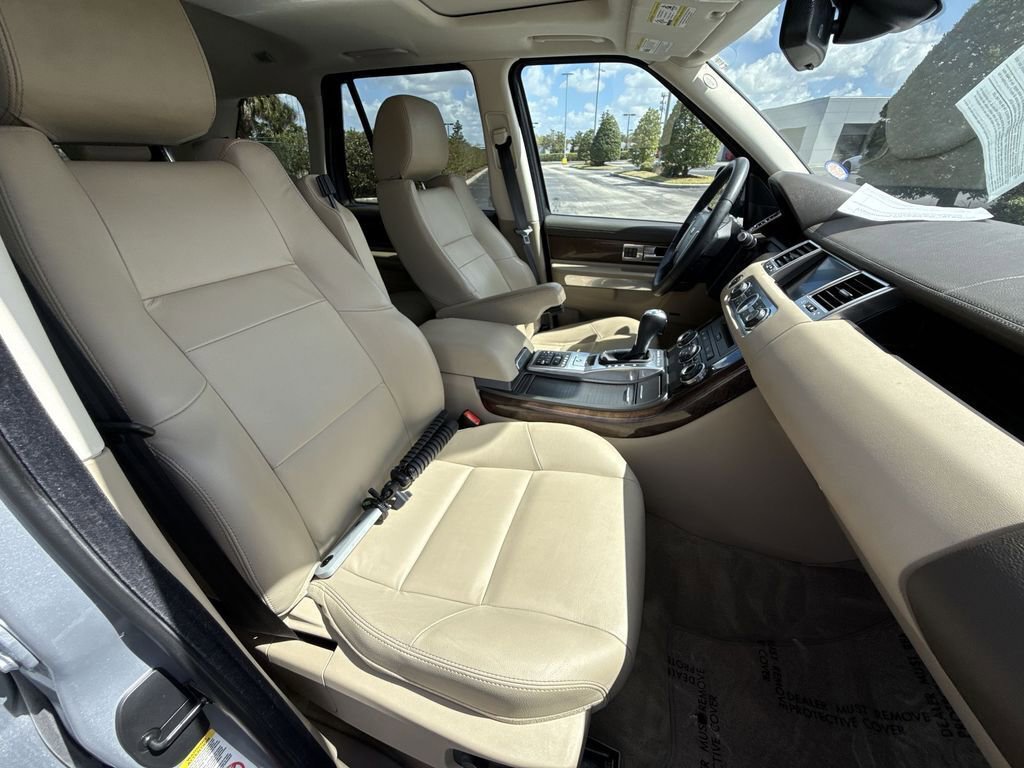 Used 2013 Land Rover Range Rover Sport HSE image 27