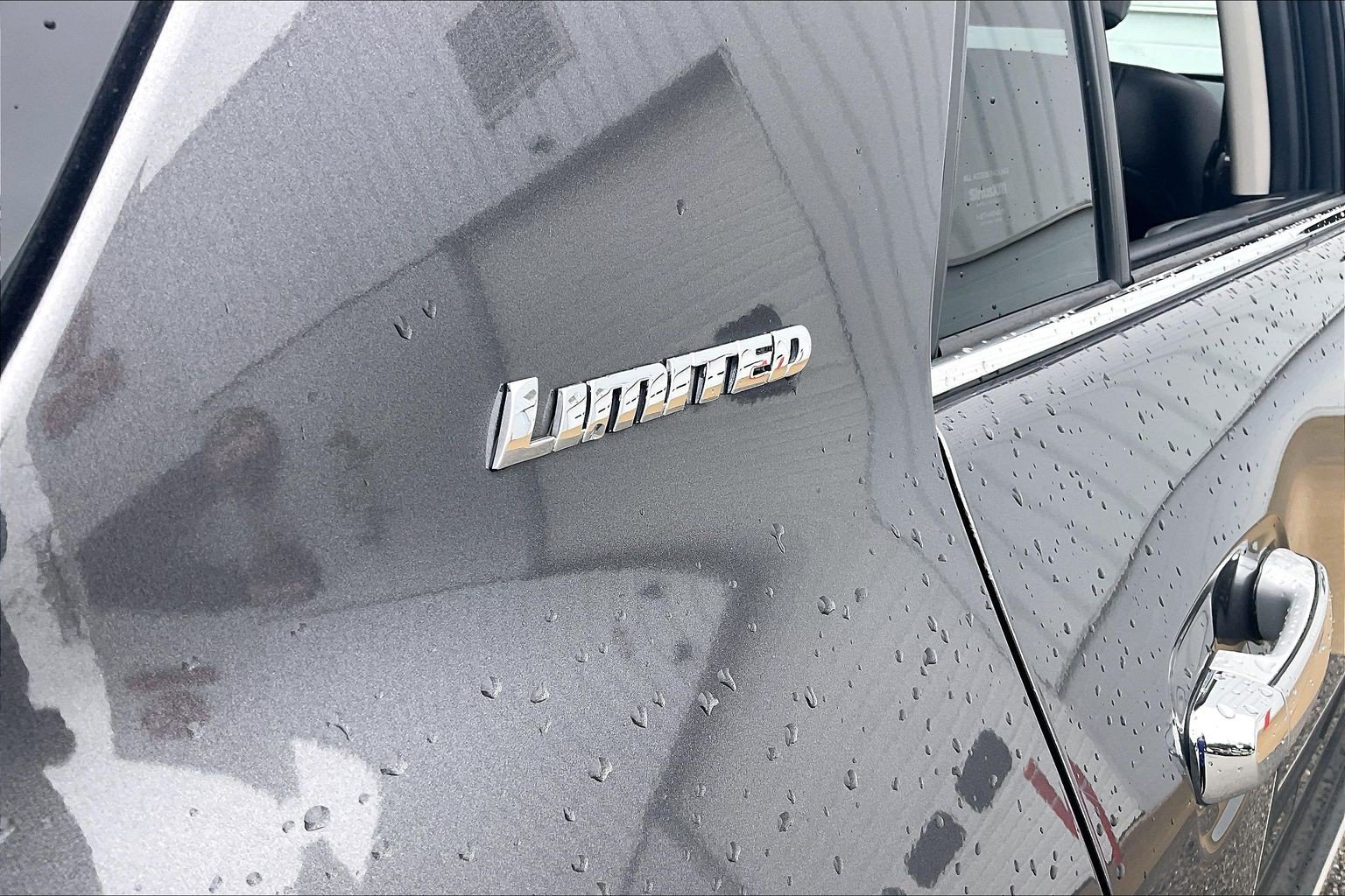 Used 2018 Toyota 4Runner Limited AWD/4WD image 10