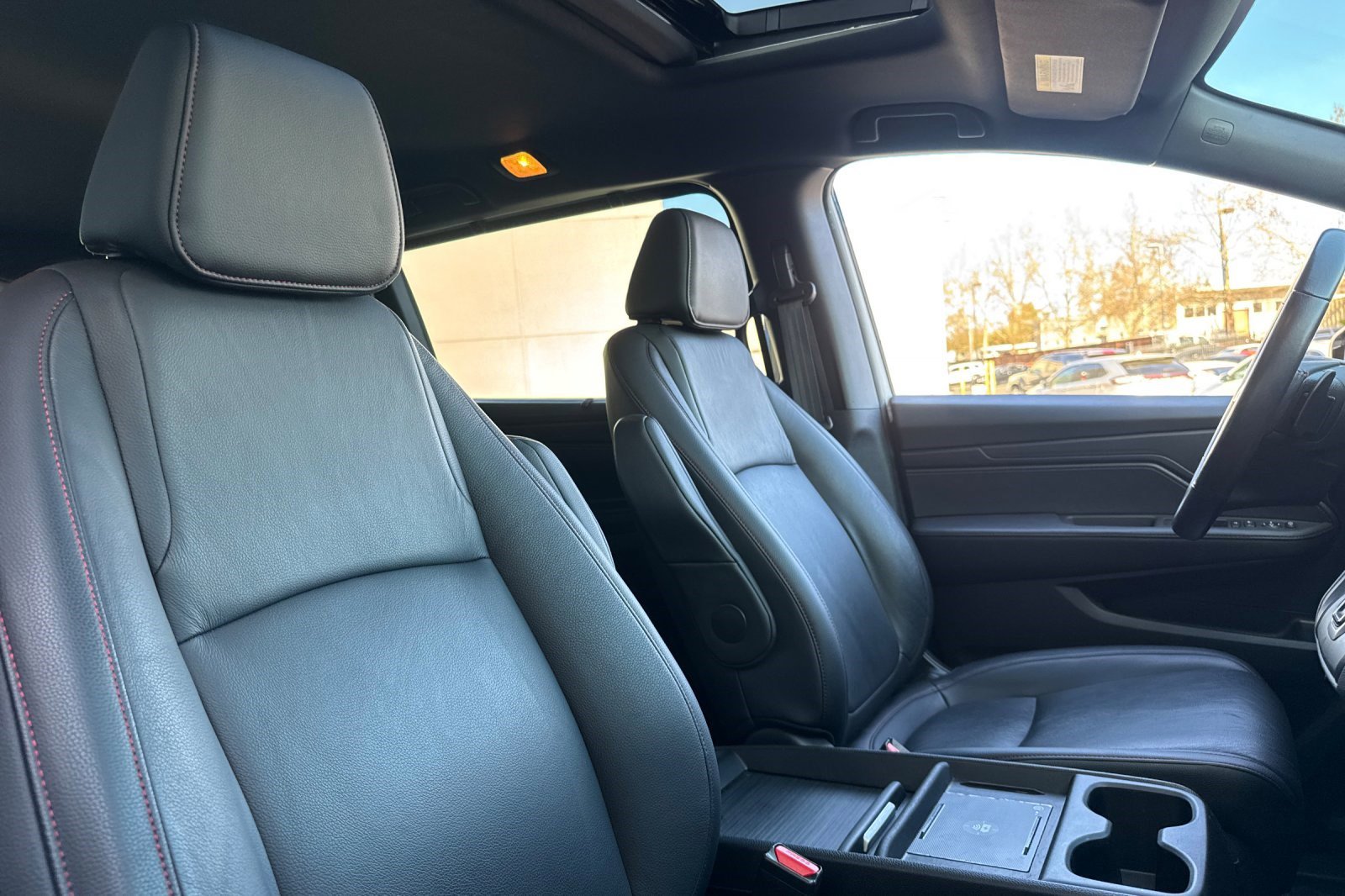 Used 2025 Honda Odyssey Sport-L image 30
