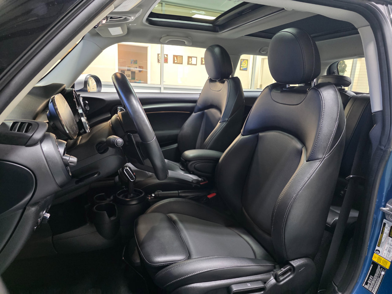 Used 2022 MINI Cooper S image 15