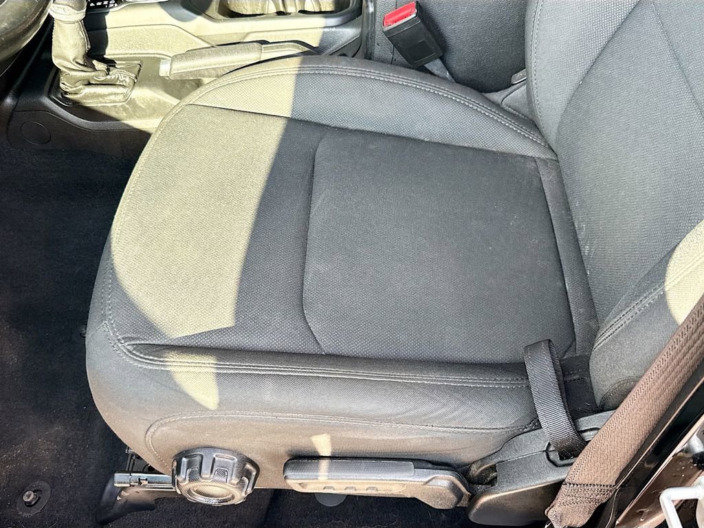 Used 2022 Jeep Wrangler Unlimited Sport image 21