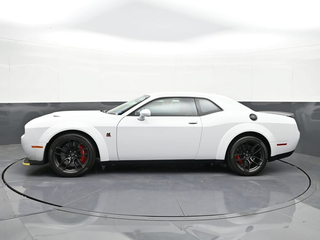 Used 2022 Dodge Challenger R/T Scat Pack RWD image 2