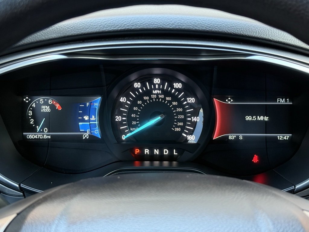 Used 2020 Ford Fusion SE image 27