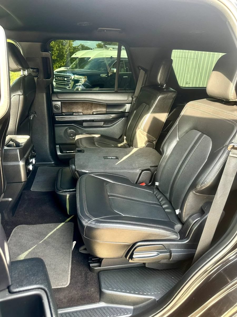 Used 2021 Ford Expedition Limited RWD image 15