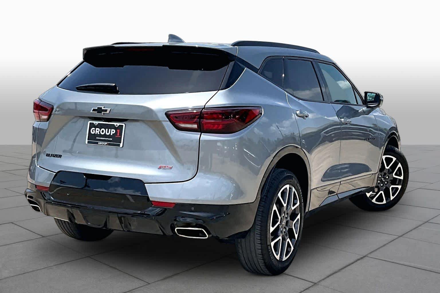 Used 2025 Chevrolet Blazer RS FWD image 13