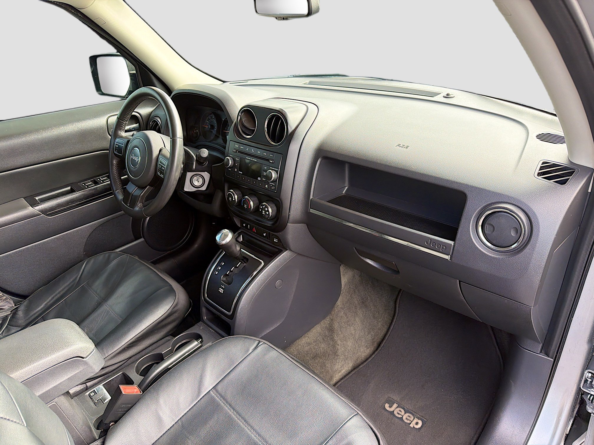 Used 2017 Jeep Patriot Latitude image 13