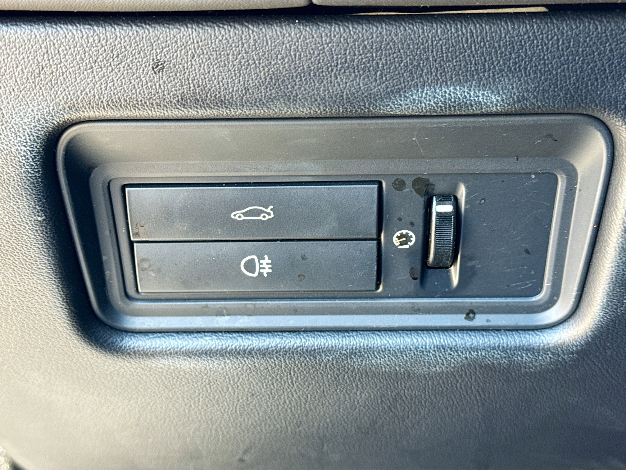 Used 2017 Jaguar XJ L Portfolio image 34