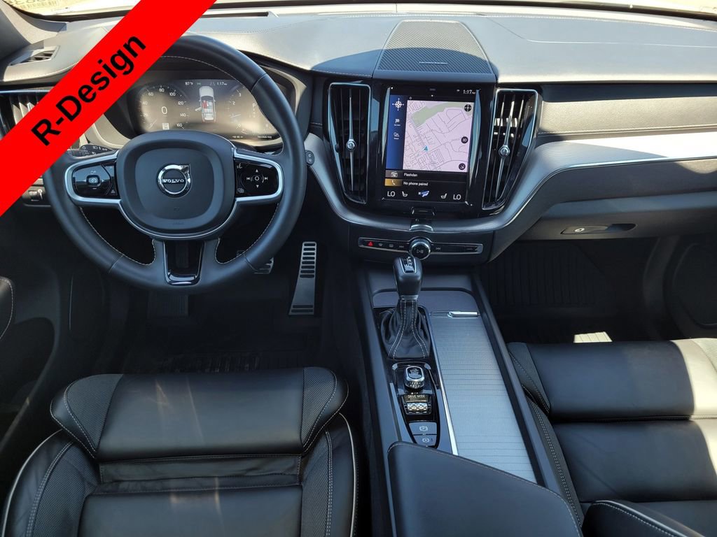 Used 2021 Volvo XC60 T5 R-Design w/ Protection Package Premier AWD/4WD image 15