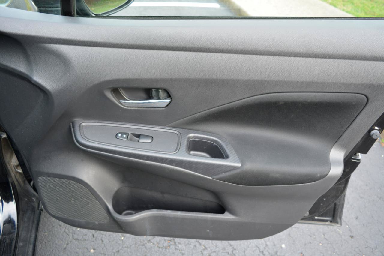 Used 2021 Nissan Versa SV FWD image 18