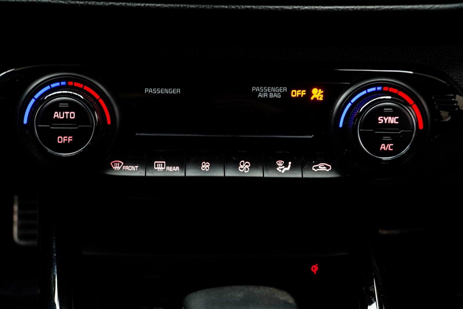 Used 2024 Kia Forte GT-Line w/ GT-Line Premium Package image 21