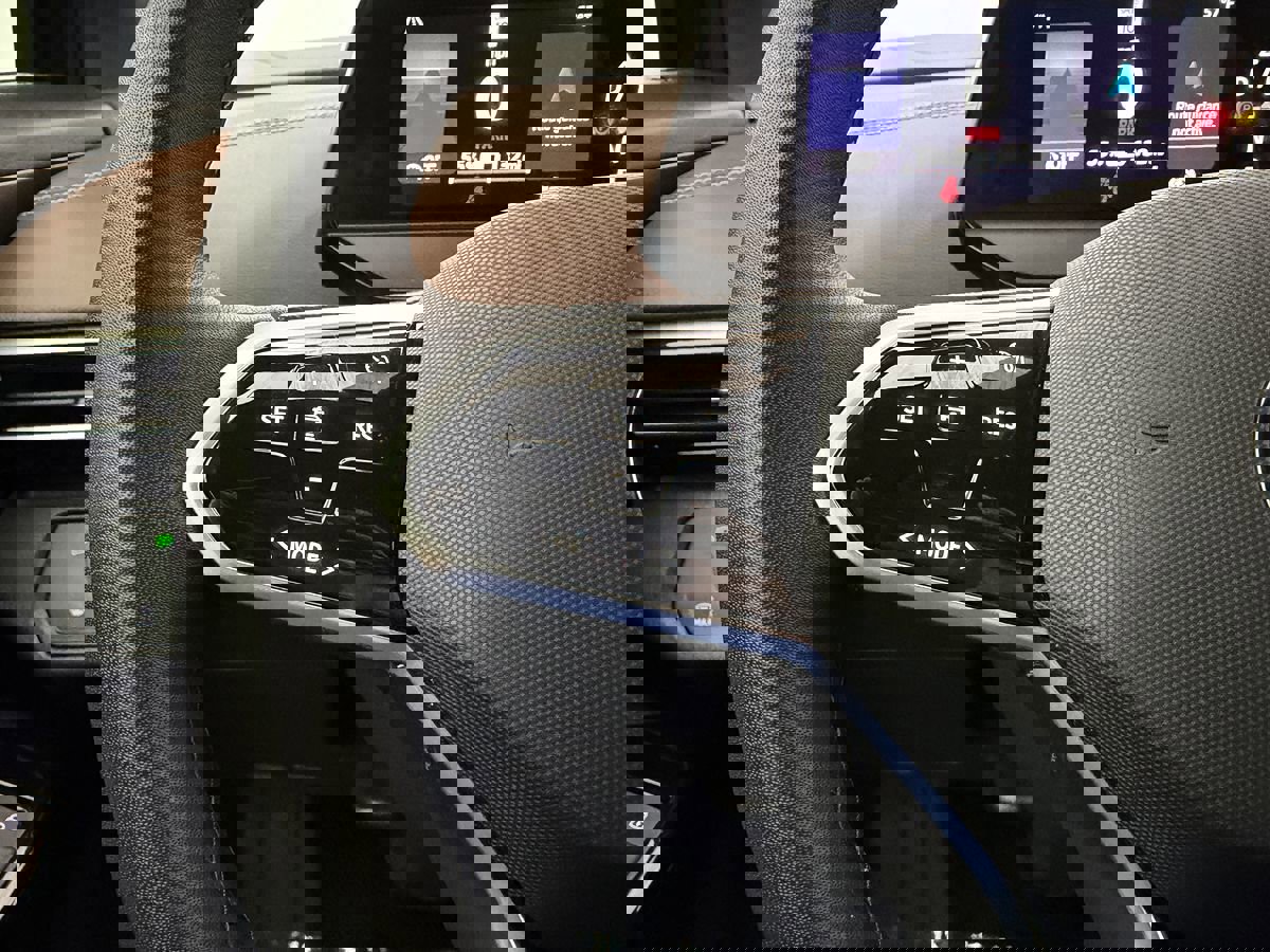 Used 2023 Volkswagen ID.4 Pro image 15