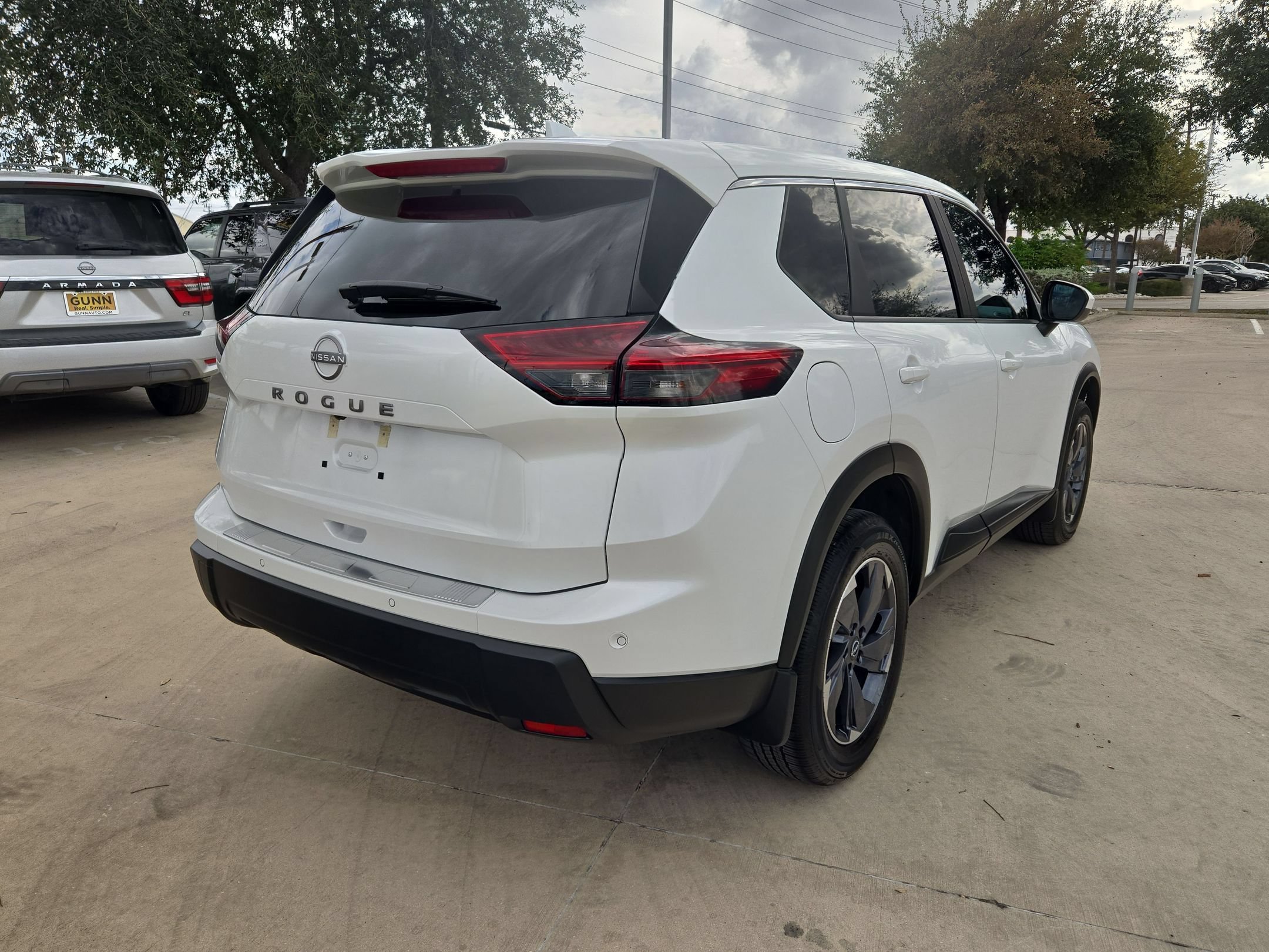 Certified 2026 Nissan Rogue SV FWD image 3