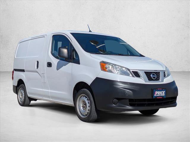 Used 2014 Nissan NV200 S image 3