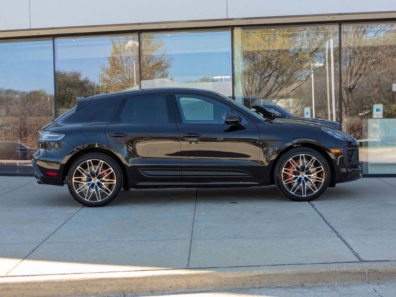 New 2026 Porsche Macan GTS AWD/4WD image 8