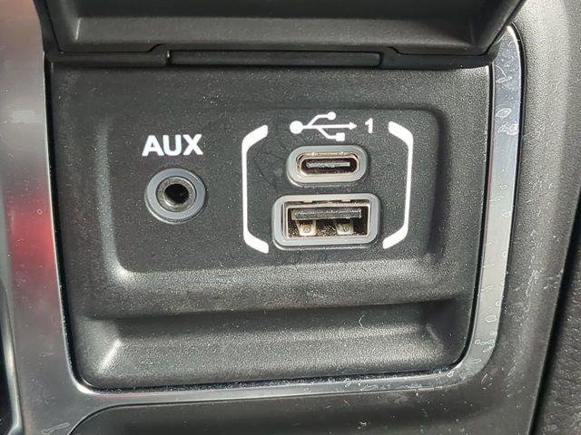 Certified 2025 Jeep Wrangler Unlimited Sahara w/ Safety Group image 24