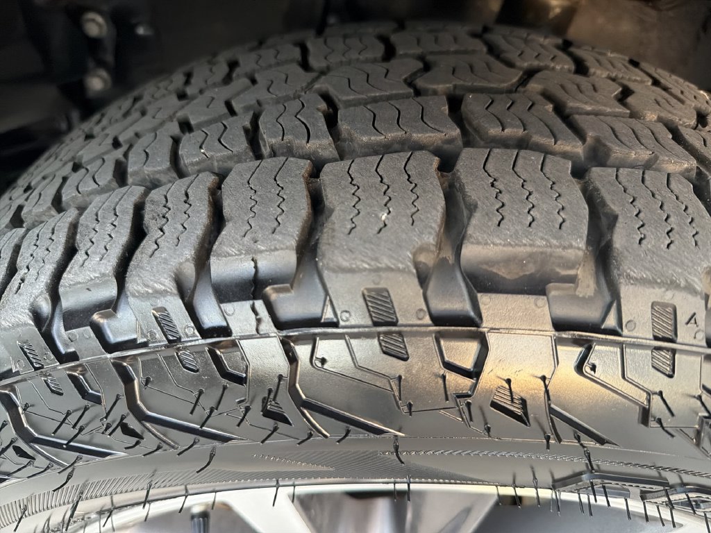 Used 2019 Toyota Highlander XLE AWD/4WD image 33