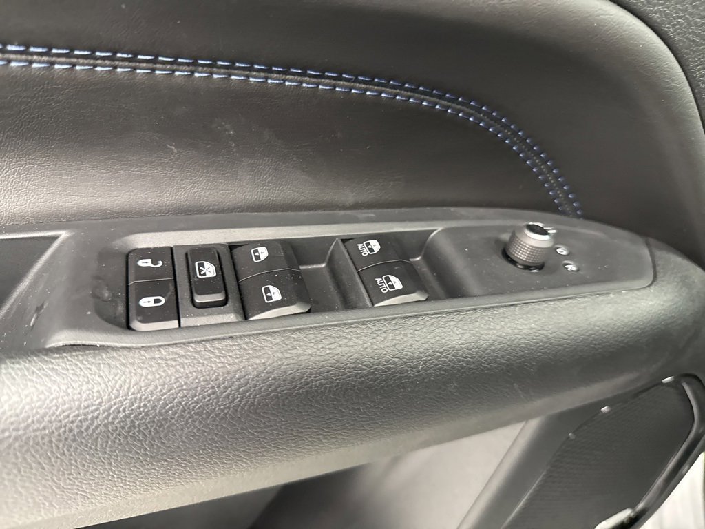 New 2025 Jeep Compass Limited w/ Sun & Sound Group image 21