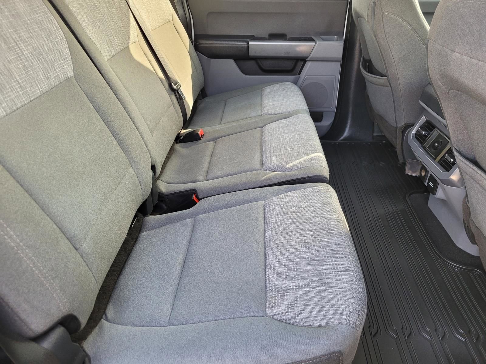 Used 2023 Ford F250 XLT w/ FX4 Off-Road Package image 13