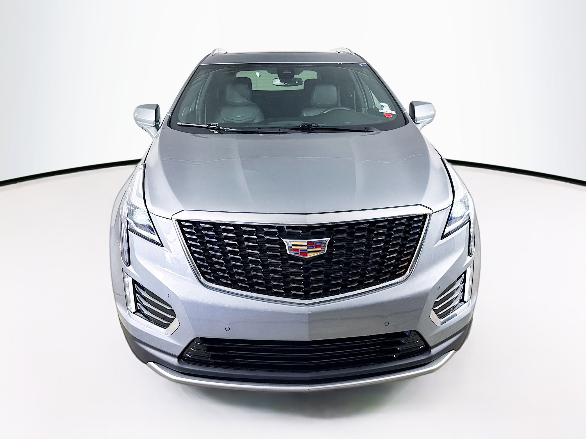 Used 2025 Cadillac XT5 Premium Luxury image 3