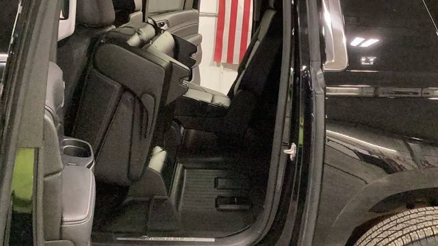 Used 2018 Chevrolet Suburban LT AWD/4WD image 11