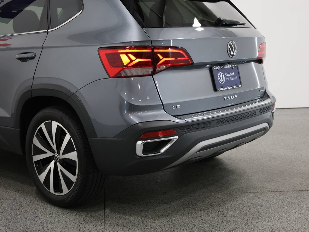 Used 2023 Volkswagen Taos SE w/ Panoramic Sunroof Package AWD/4WD image 10