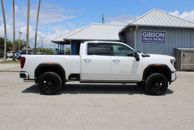 Used 2024 GMC Sierra 2500 Denali Ultimate w/ Max Trailering Package AWD/4WD image 15
