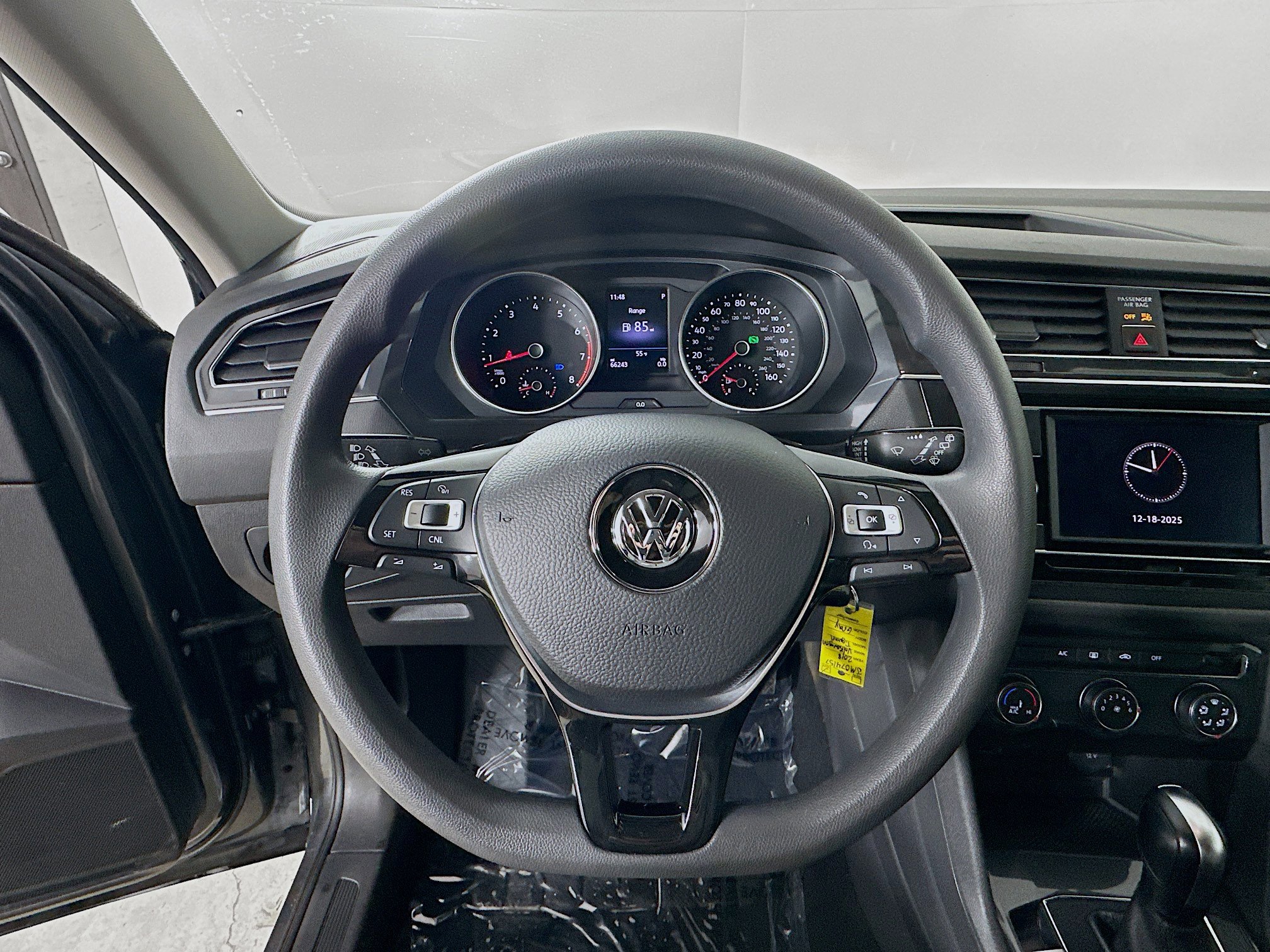 Used 2018 Volkswagen Tiguan S image 12