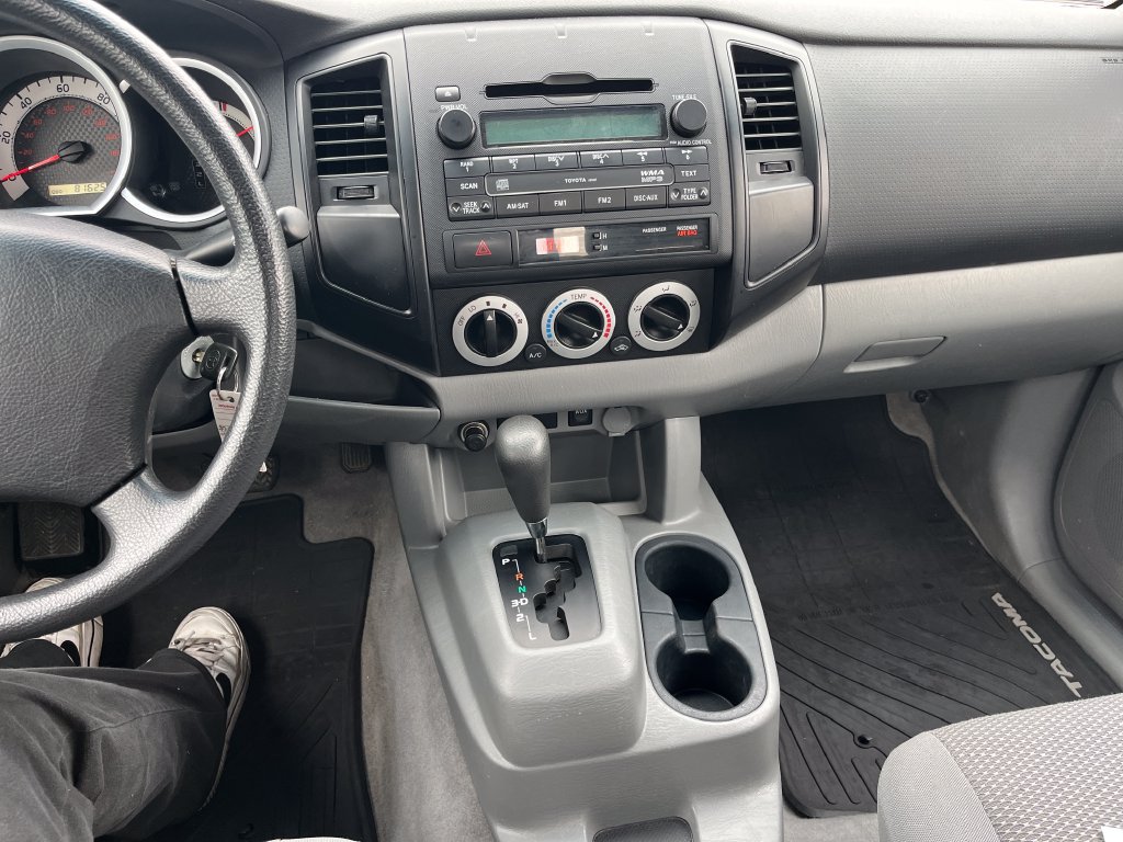 Used 2011 Toyota Tacoma 2WD Regular Cab image 17
