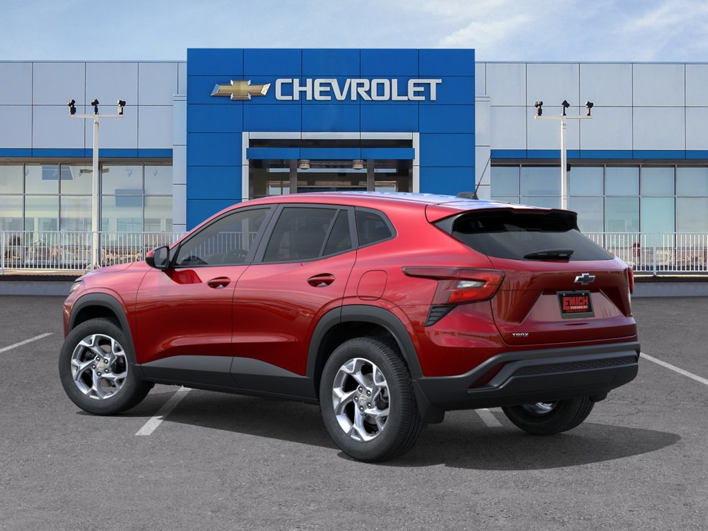 New 2026 Chevrolet Trax LS w/ LS Convenience Package FWD image 3