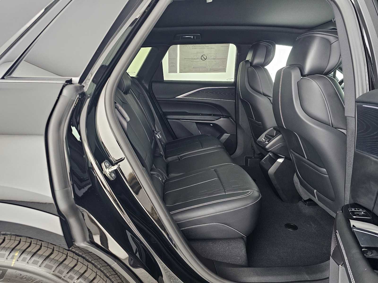 New 2026 Cadillac Lyriq Luxury w/ LPO, Floor Liner Package image 12