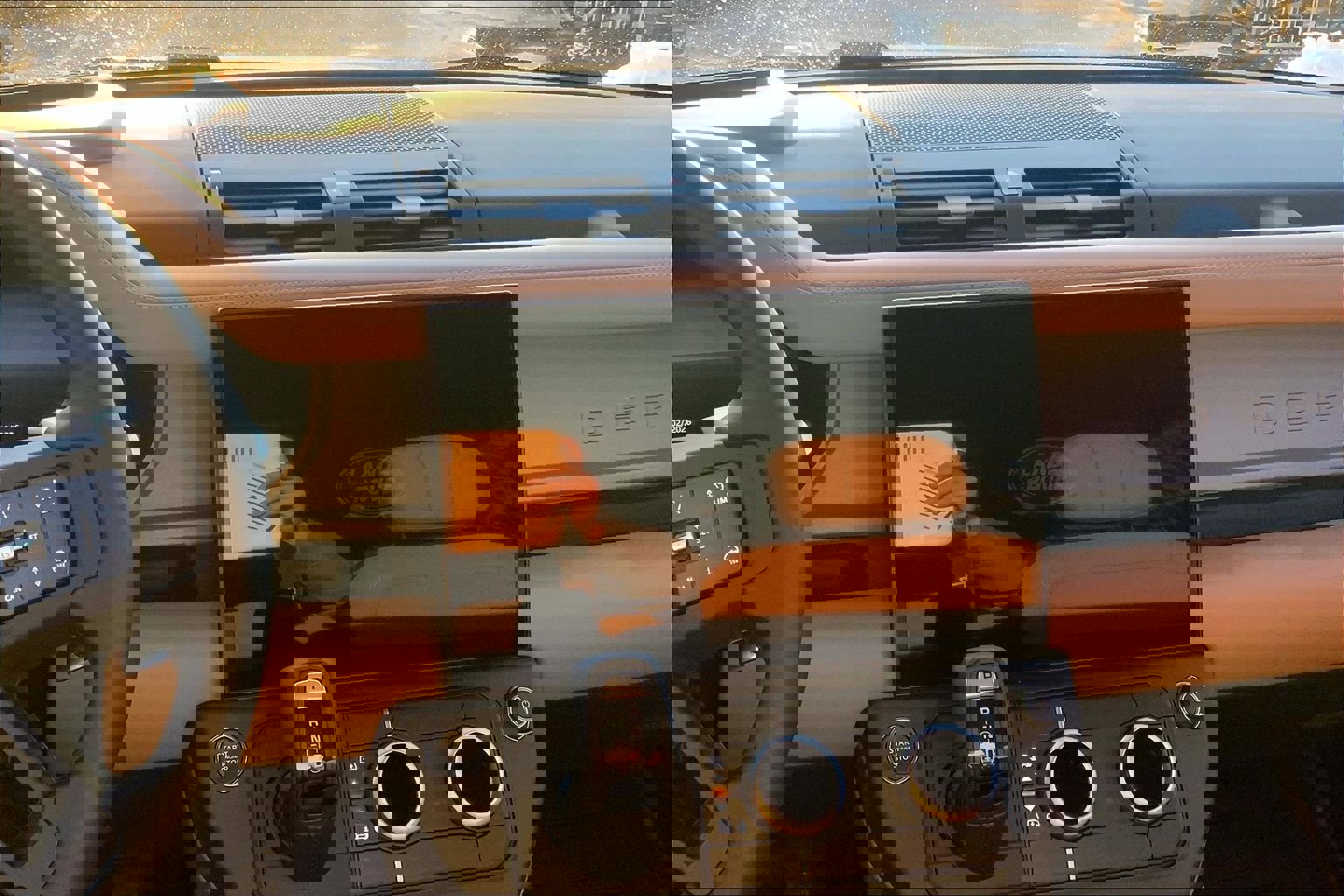 New 2026 Land Rover Defender 110 V8 image 6